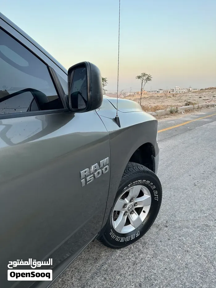 Dodge Ram 1500 2013 photo 3