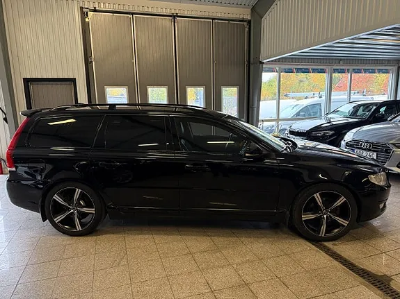 Volvo V70 2015 photo 2