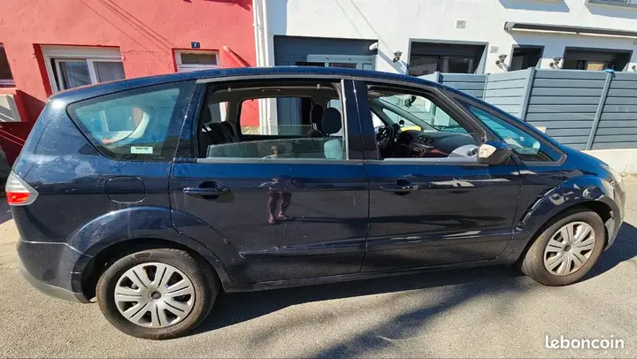 Ford S-Max