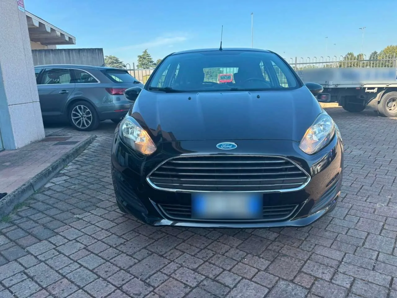 Ford Fiesta 2013 photo 2