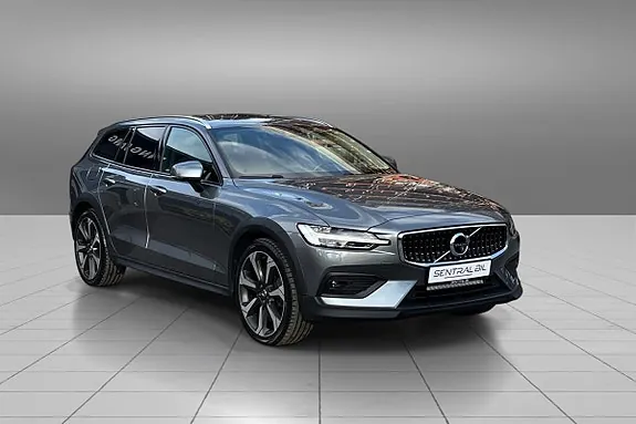 Volvo V60 Cross Country 2019 photo 4