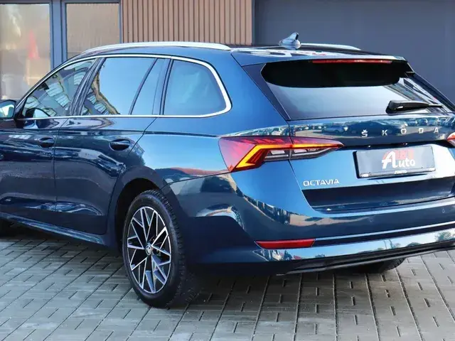 Skoda Octavia Combi 2020 photo 4