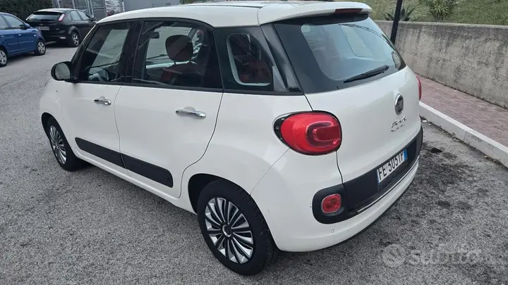 Fiat 500L 2016 photo 2