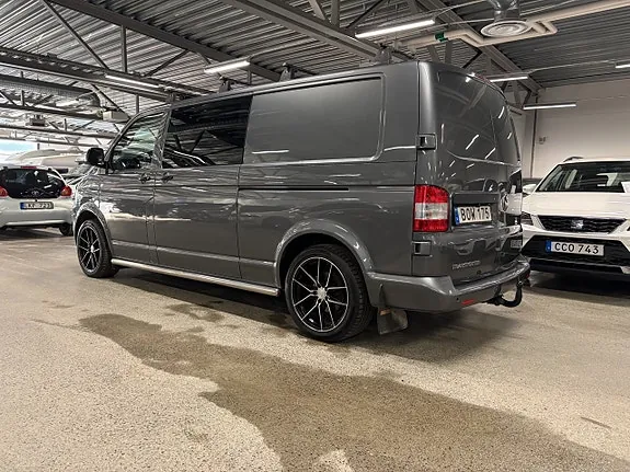 Volkswagen Transporter 2012 photo 3