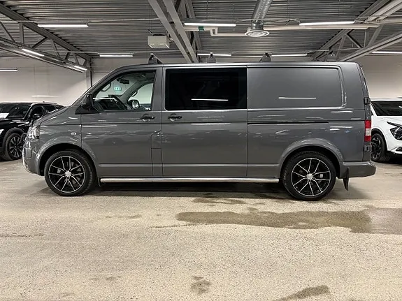 Volkswagen Transporter 2012 photo 2