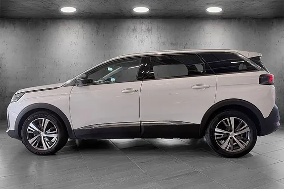 Peugeot 5008 2022 photo 2