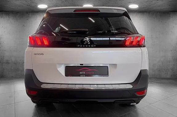 Peugeot 5008 2022 photo 4