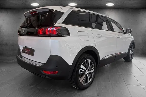 Peugeot 5008 2022 photo 5