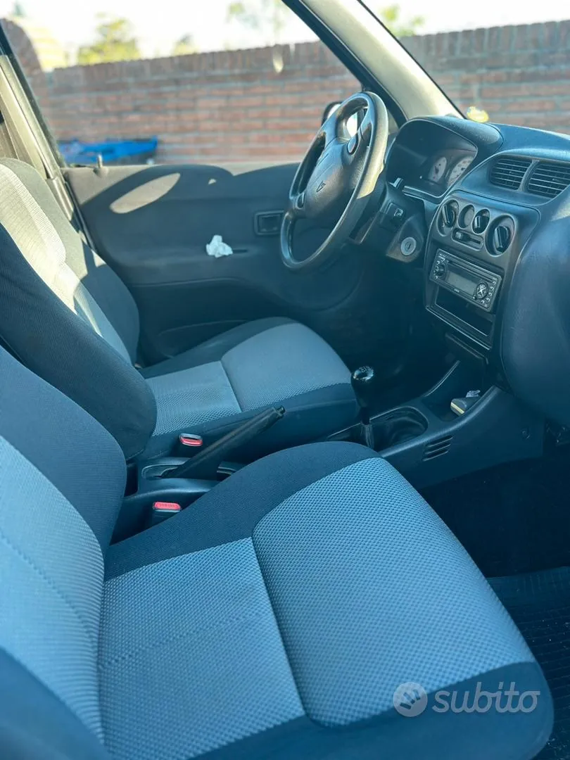 Daihatsu Terios 2002 photo 5
