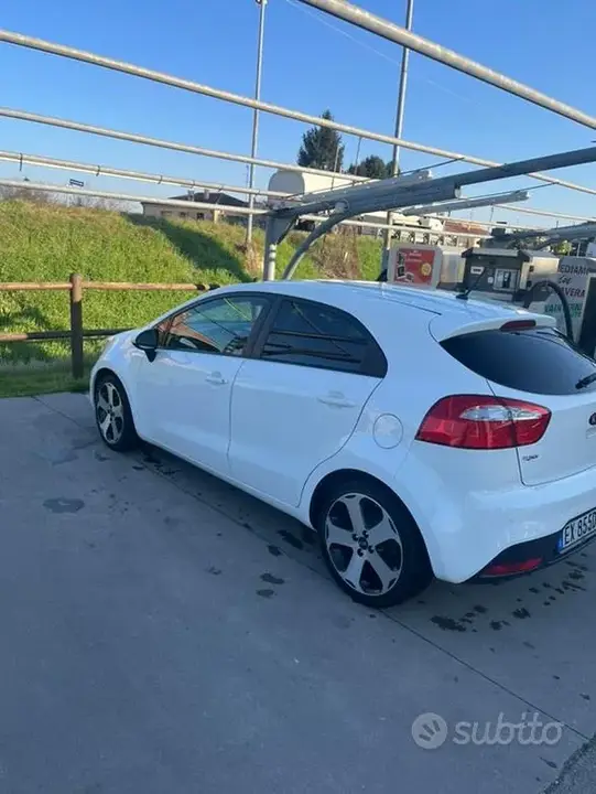 Kia Rio 2014 photo 2