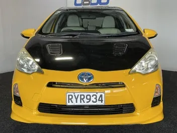 Toyota Aqua 2013 photo 3