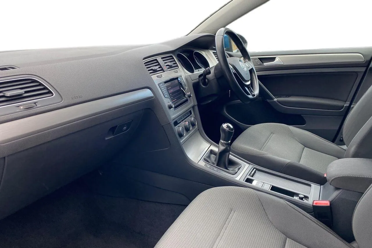 Volkswagen Golf 2015 photo 2