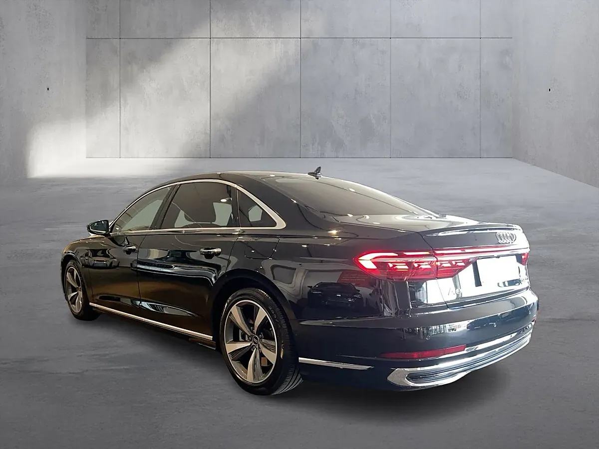 Audi A8 2025 photo 3