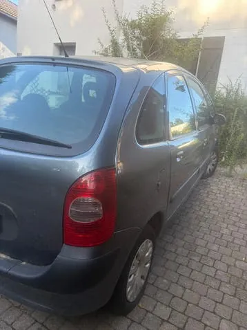 Citroen Essence