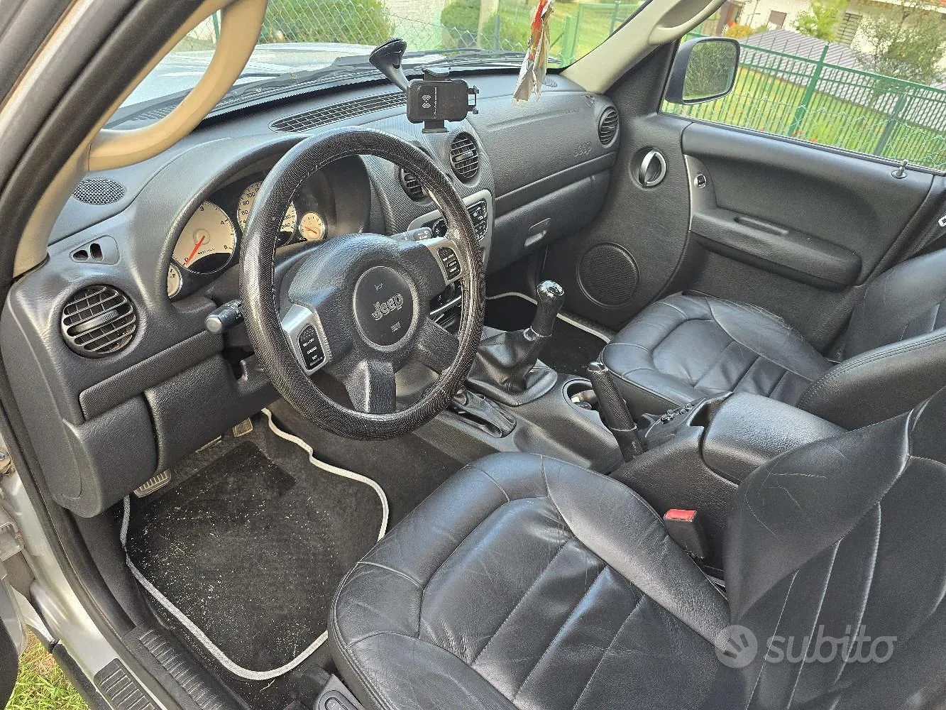 Jeep Cherokee 2005 photo 4
