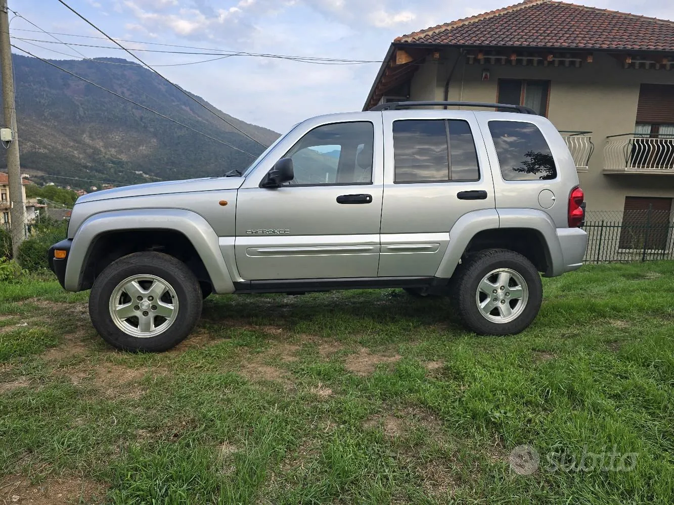 Jeep Cherokee 2005 photo 3