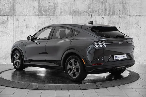 Ford Mustang Mach-E 2022 photo 3