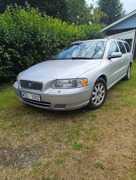 Volvo V70 2005 photo 2