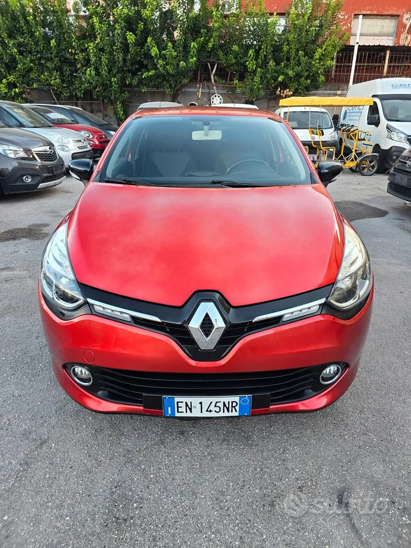 Renault Clio 2012 photo 3