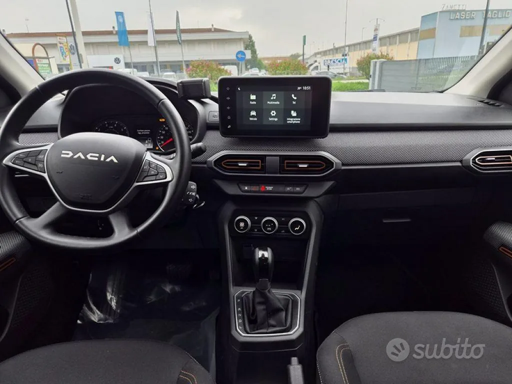 Dacia Sandero Stepway 2023 photo 2