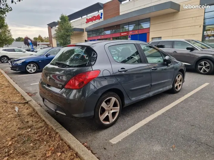 Peugeot 308 2008 photo 2