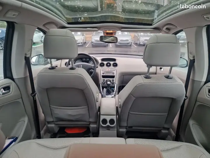 Peugeot 308 2008 photo 3