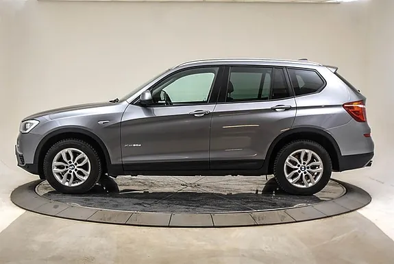 BMW X3 2014 photo 2