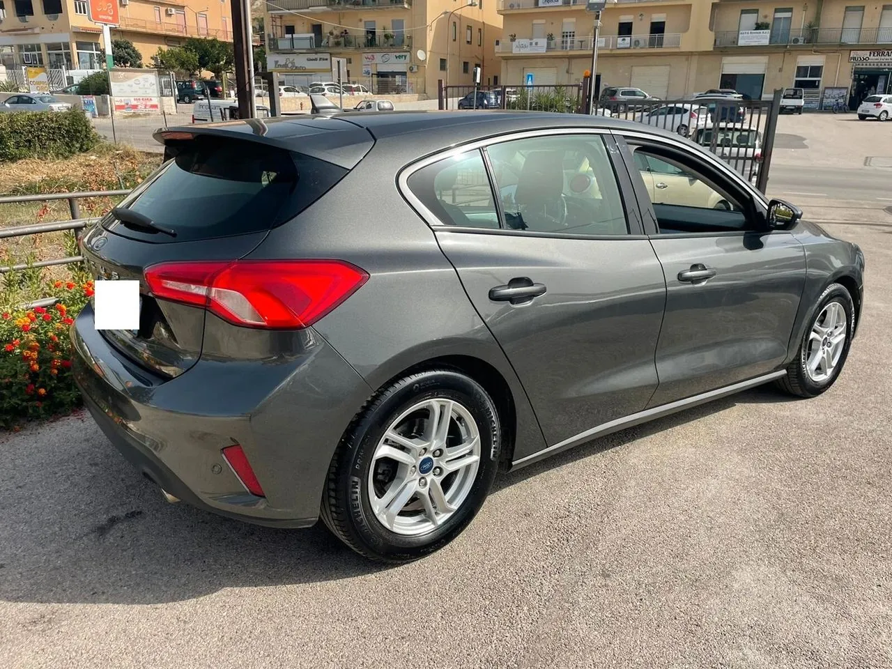 Ford Focus 2020 photo 2
