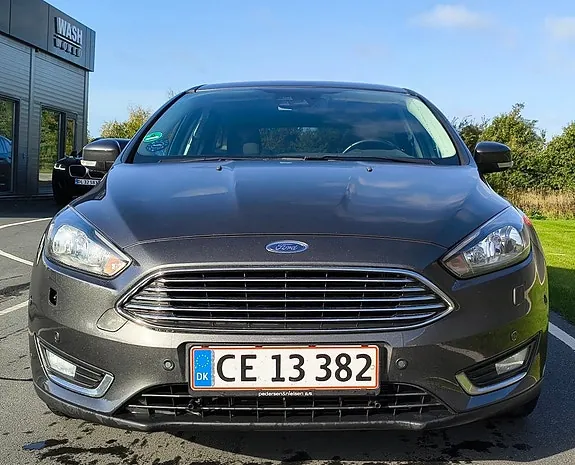 Ford Focus 2017 photo 2