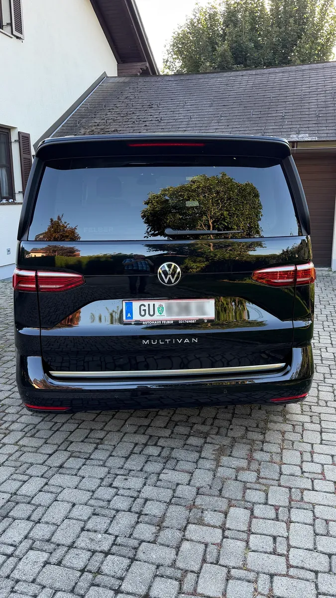 Volkswagen Multivan 2021 photo 2