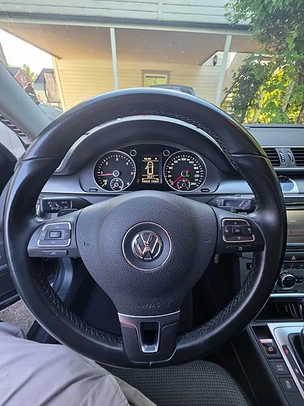 Volkswagen Passat 2015 photo 2