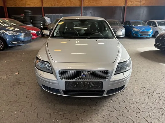 Volvo V50 2006 photo 2