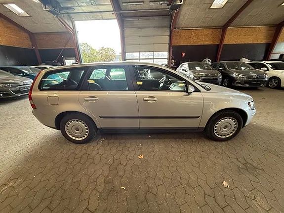 Volvo V50 2006 photo 4