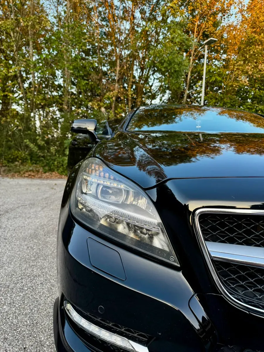 Mercedes-Benz Cls-Class 2012 photo 3