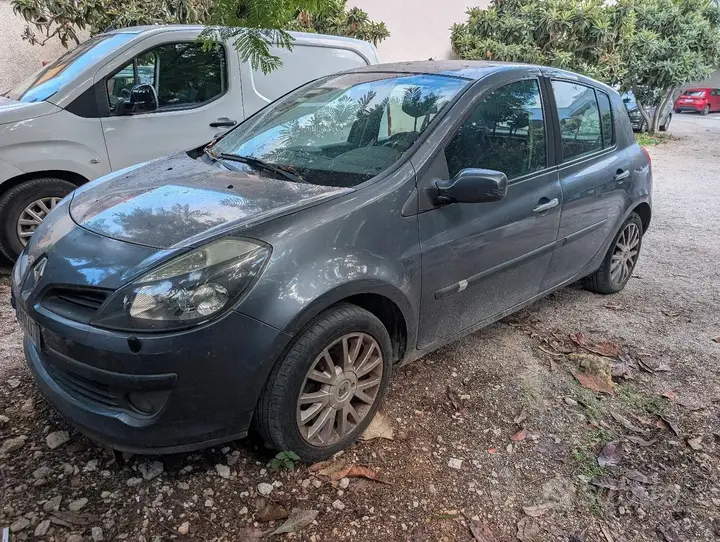 Renault Clio 2007 photo 5