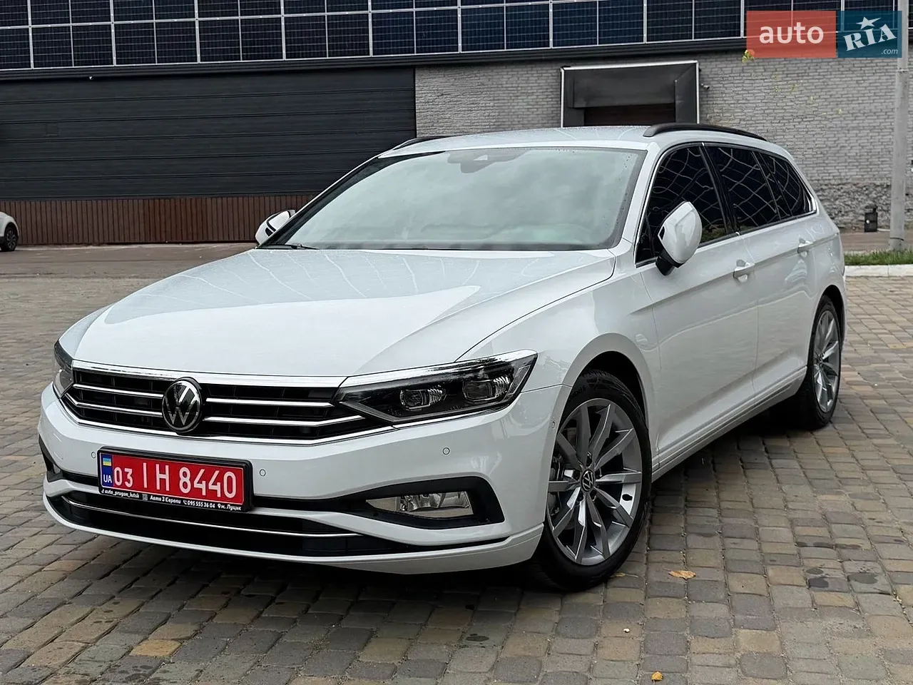 Volkswagen Passat 2023 photo 2