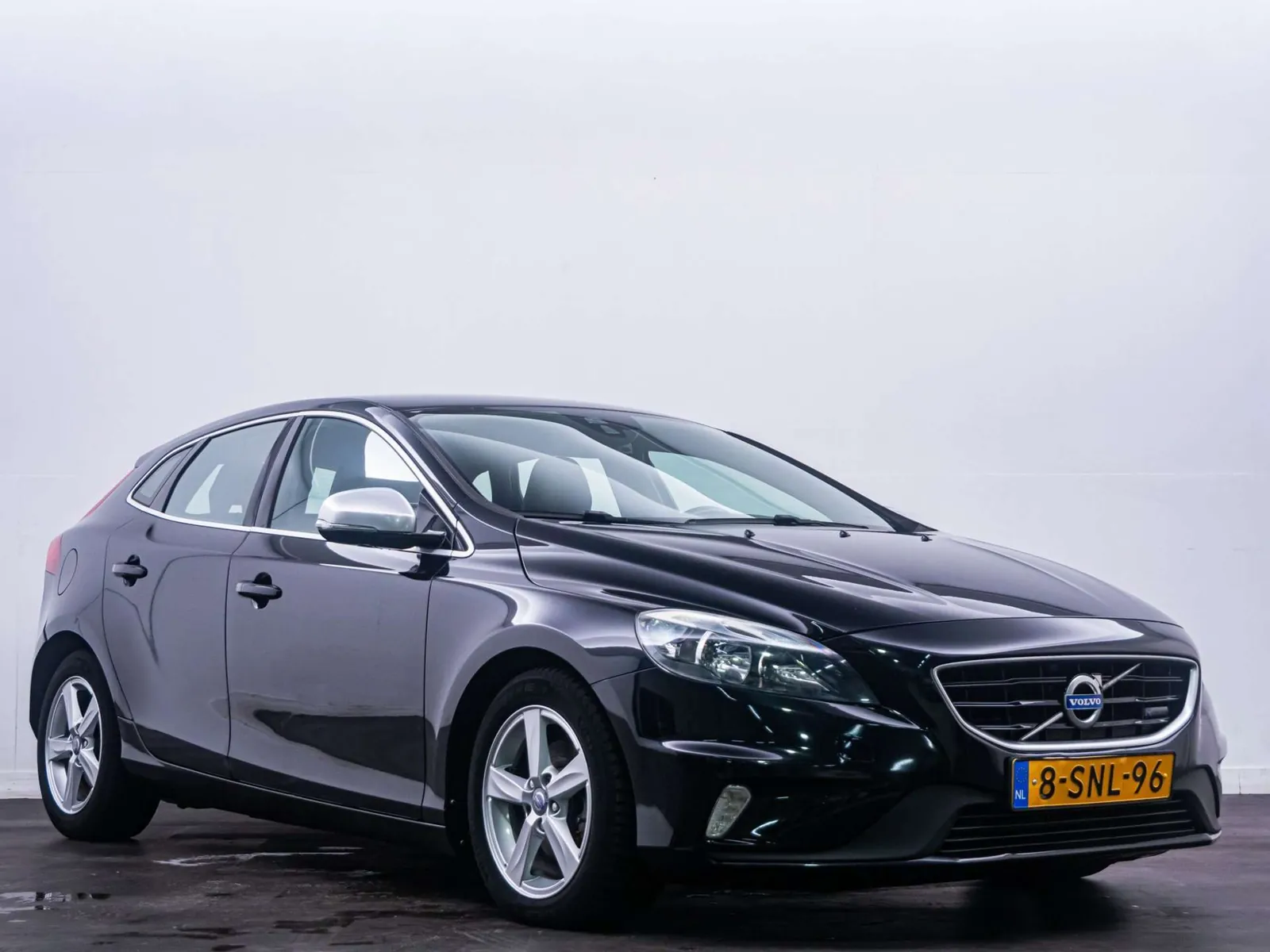 Volvo V40 2013 photo 4