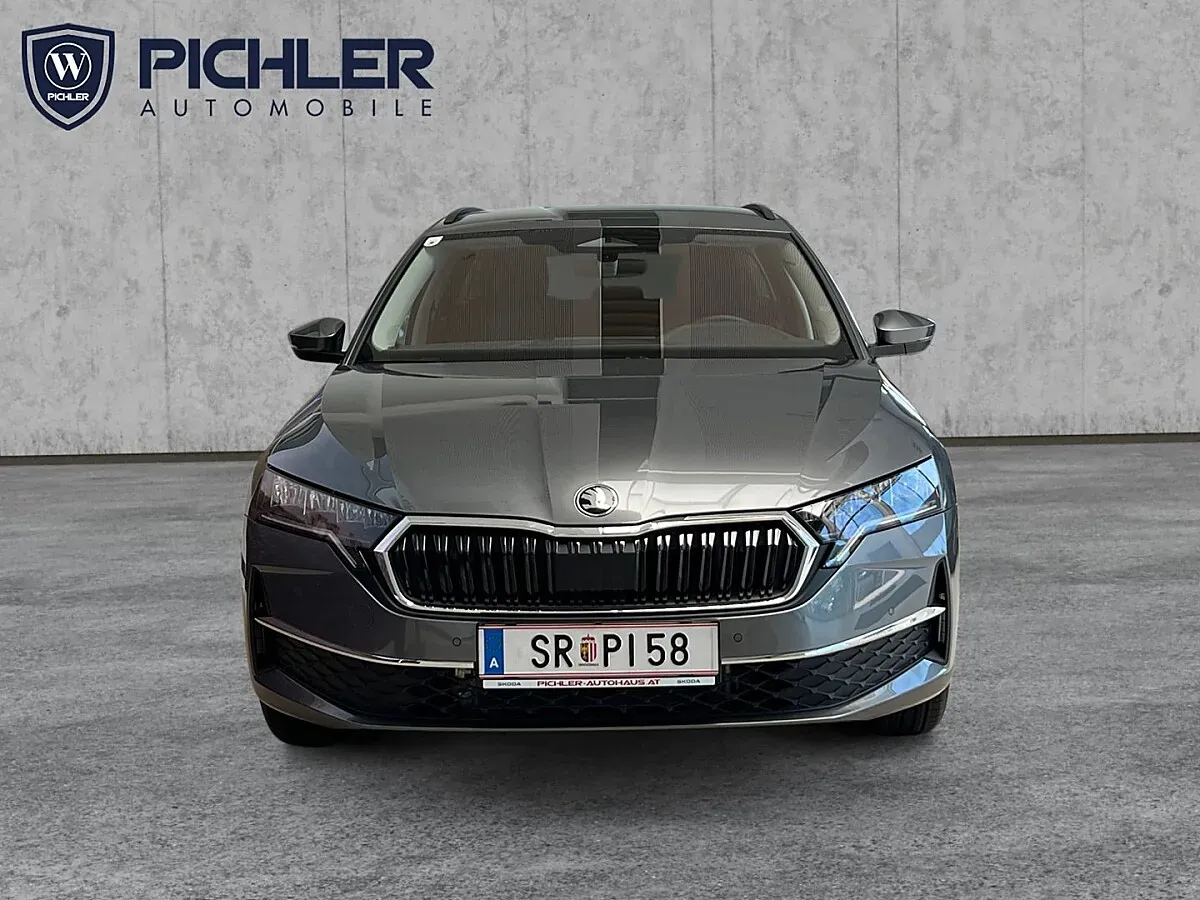 Skoda Octavia 2026 photo 2