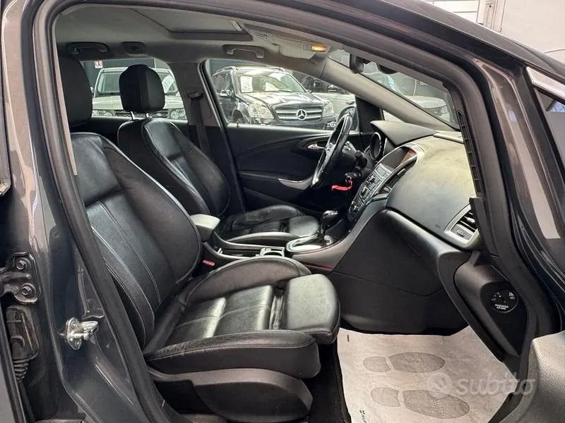 Opel Astra 2014 photo 5