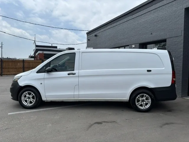 Mercedes-Benz Metris Van 2019 photo 2