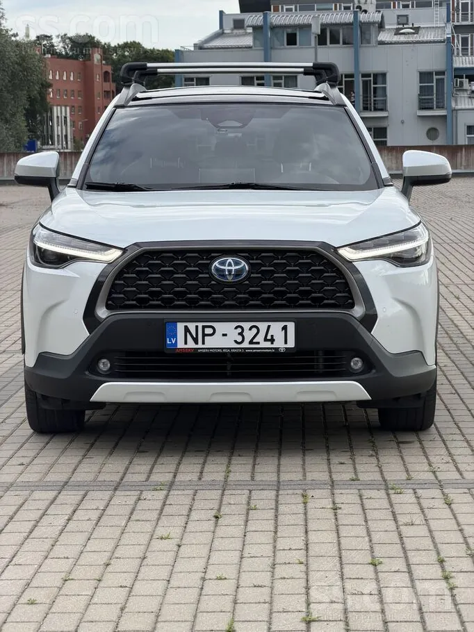 Toyota Corolla Cross 2023 photo 2