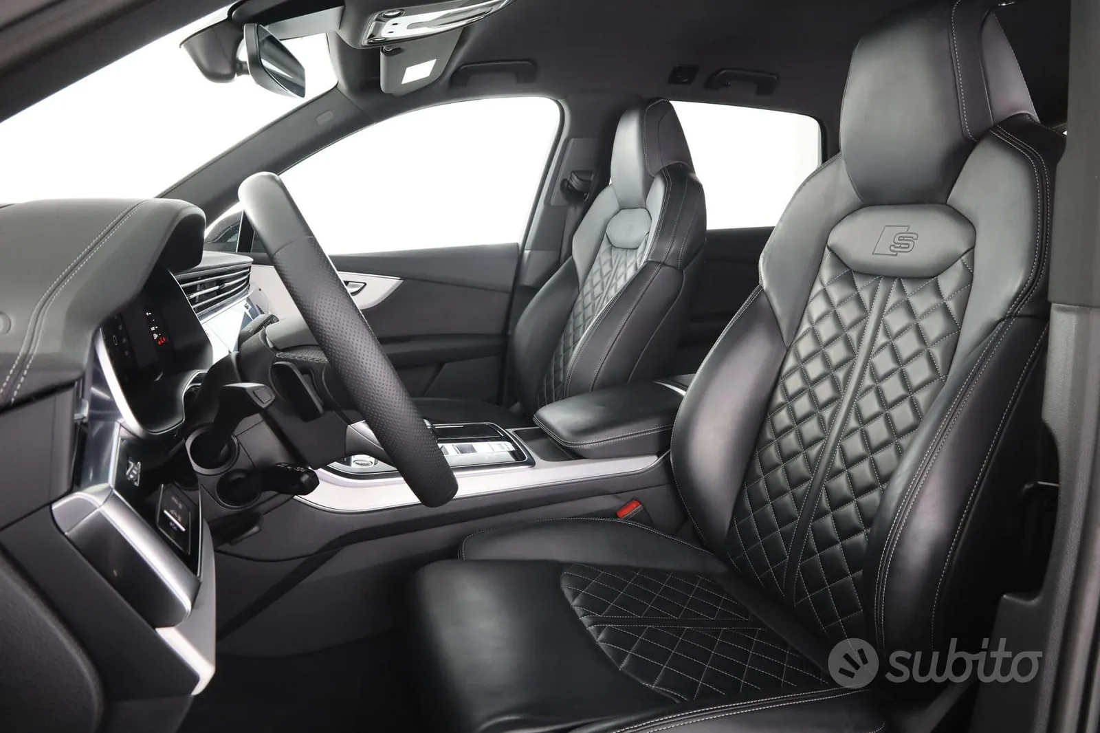 Audi Q7 2023 photo 2