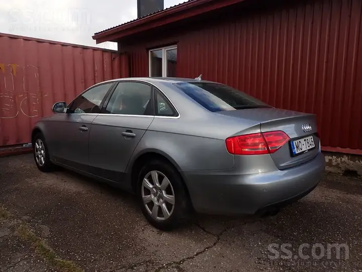 Audi A4 2009 photo 3