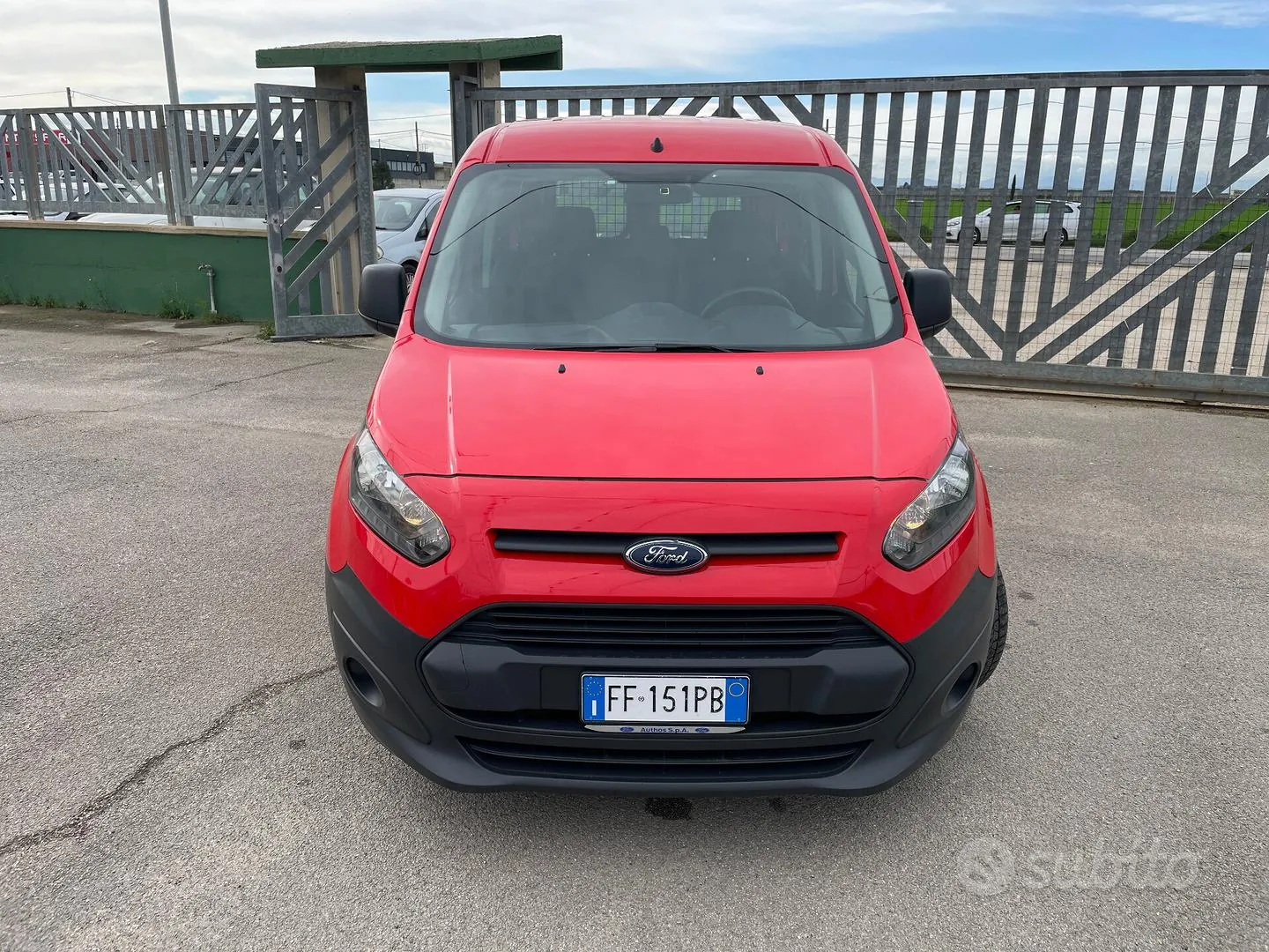 Ford Transit Connect 2016 photo 2