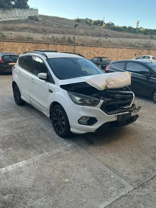 Ford Kuga 2019 photo 2