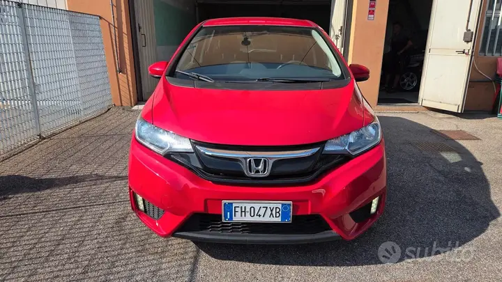 Honda Jazz 2017 photo 2
