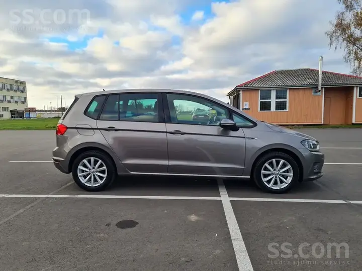Volkswagen Golf Sportsvan 2015 photo 4