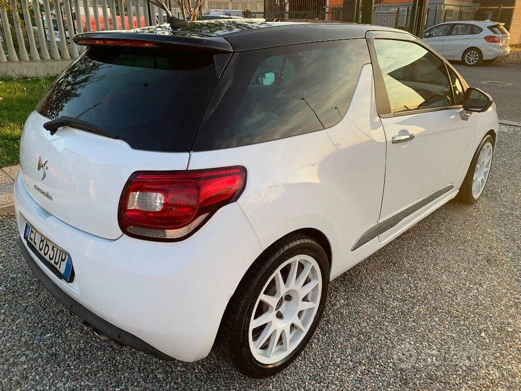 DS Automobiles Ds 3 2012 photo 5
