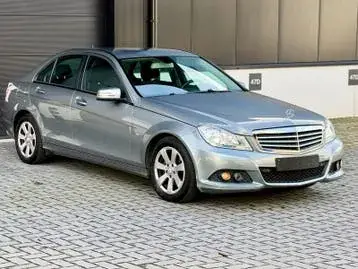 Mercedes-Benz C180