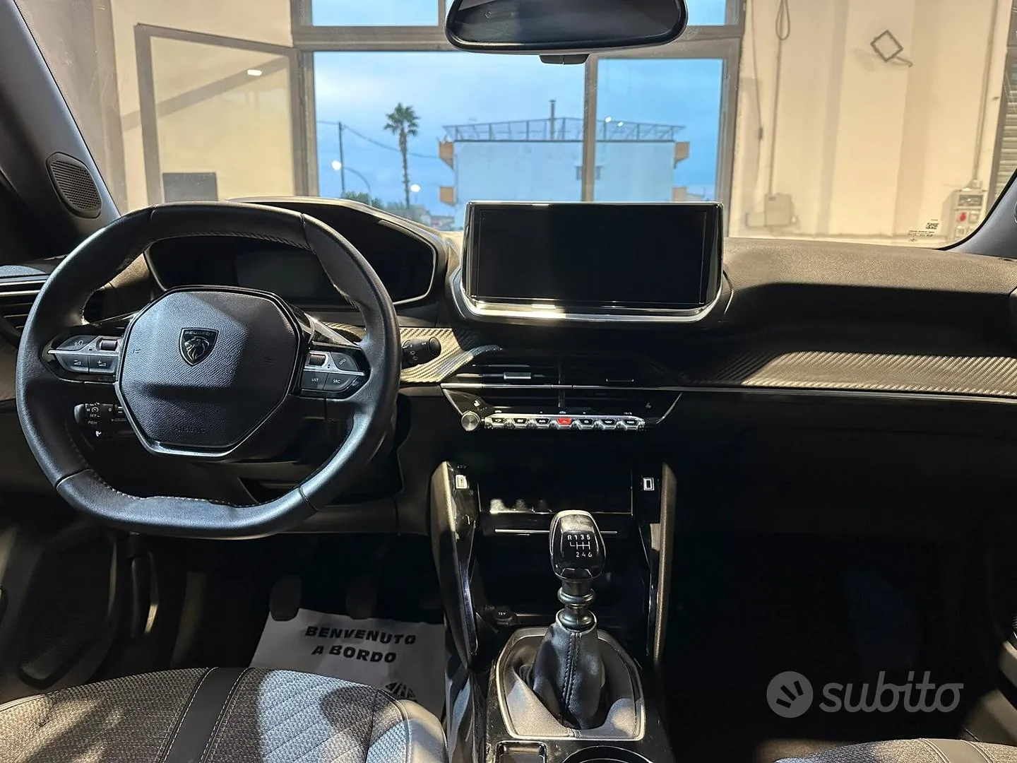 Peugeot 2008 2024 photo 4